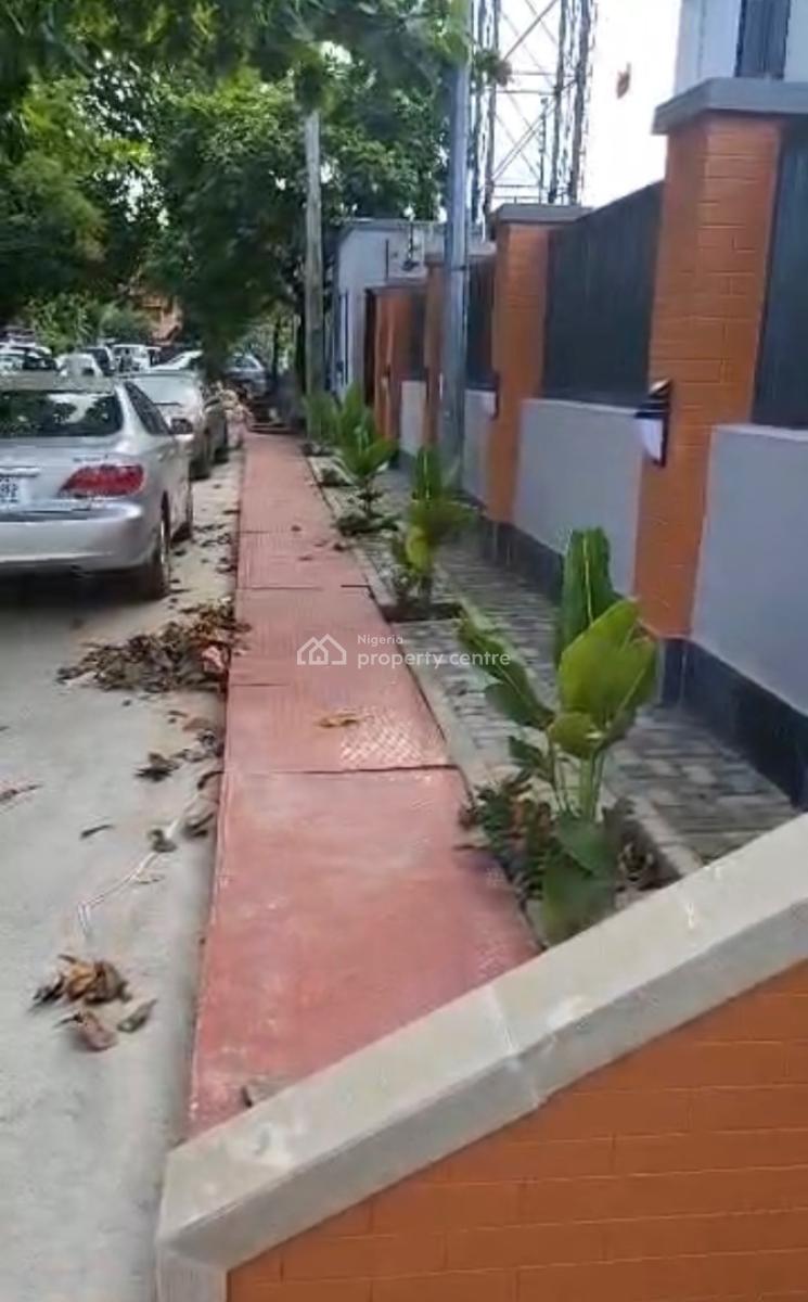 Tastefully Finished 3bedroom + Bq, Eric Moore, Surulere, Lagos, Detached Duplex for Sale