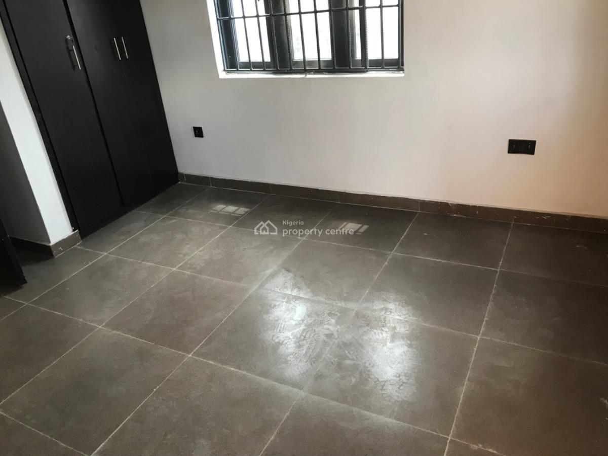 Lovely Selfcontain, Chemist, Akoka, Yaba, Lagos, Self Contain (single Rooms) for Rent