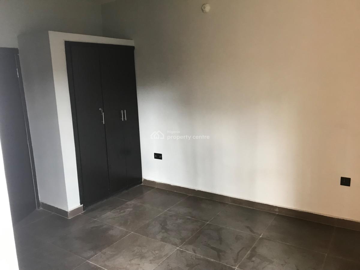 Lovely Selfcontain, Chemist, Akoka, Yaba, Lagos, Self Contain (single Rooms) for Rent