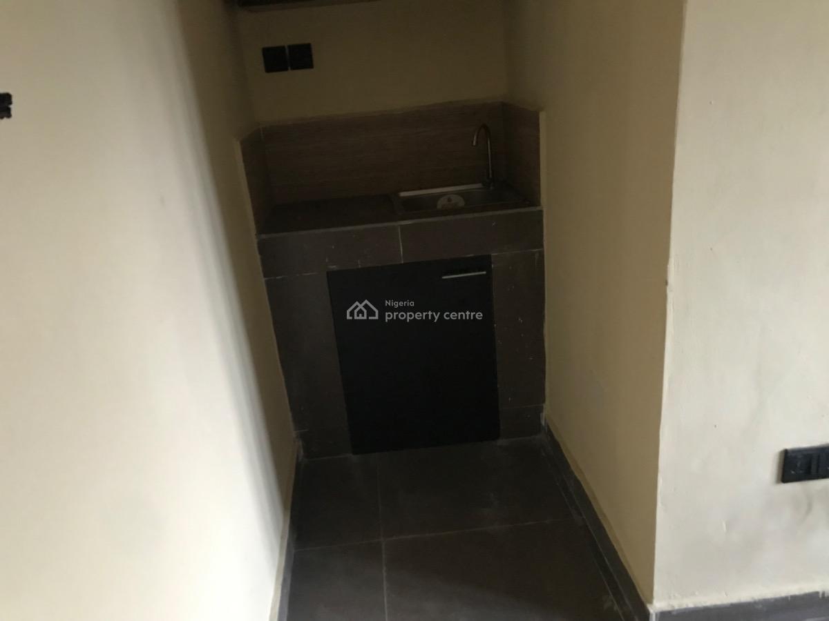 Lovely Selfcontain, Chemist, Akoka, Yaba, Lagos, Self Contain (single Rooms) for Rent