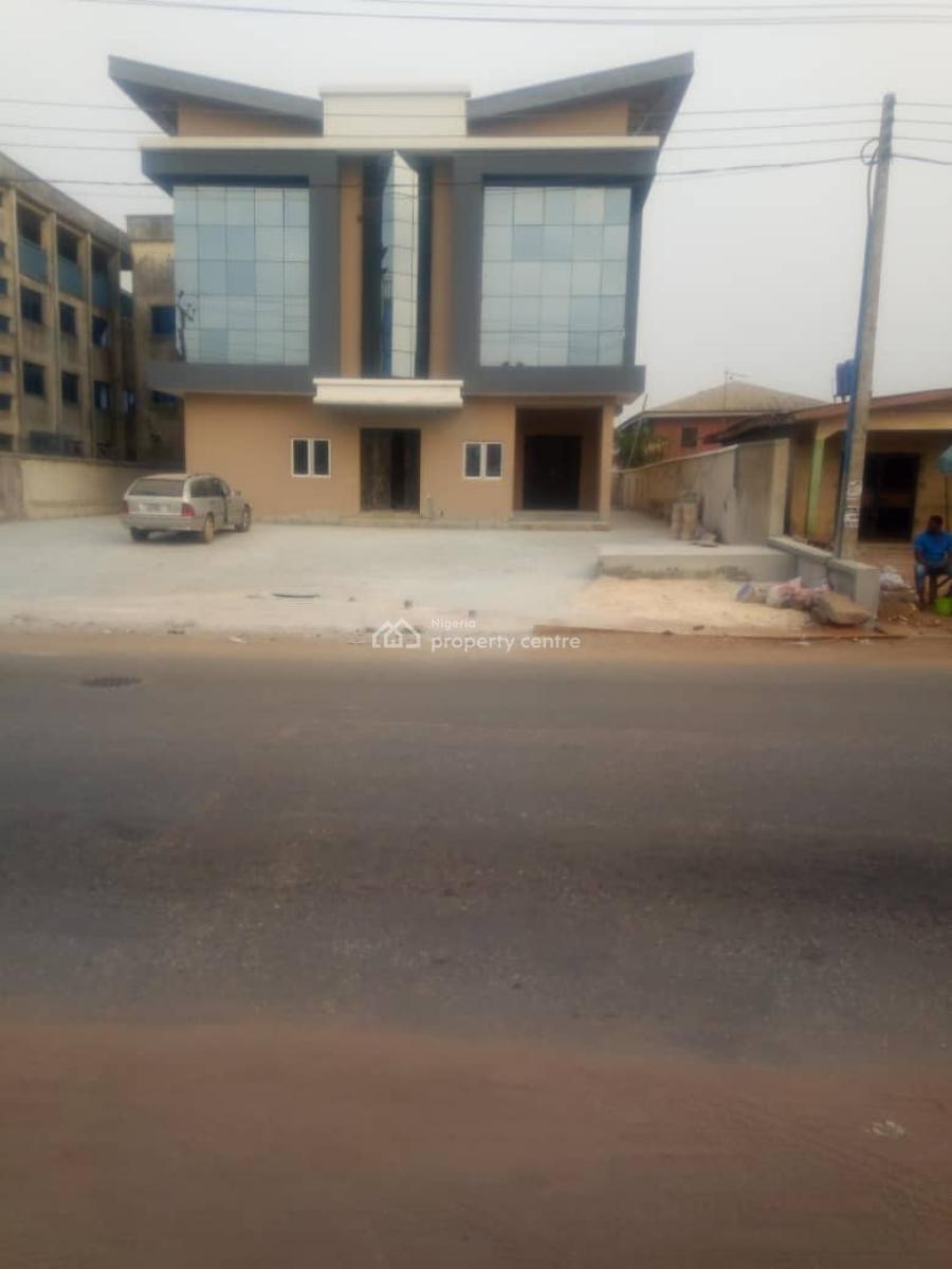 Standard and Spacious Office Space, Km 8 Sapele Road, Evbouriaria, Benin, Benin, Oredo, Edo, Office Space for Rent
