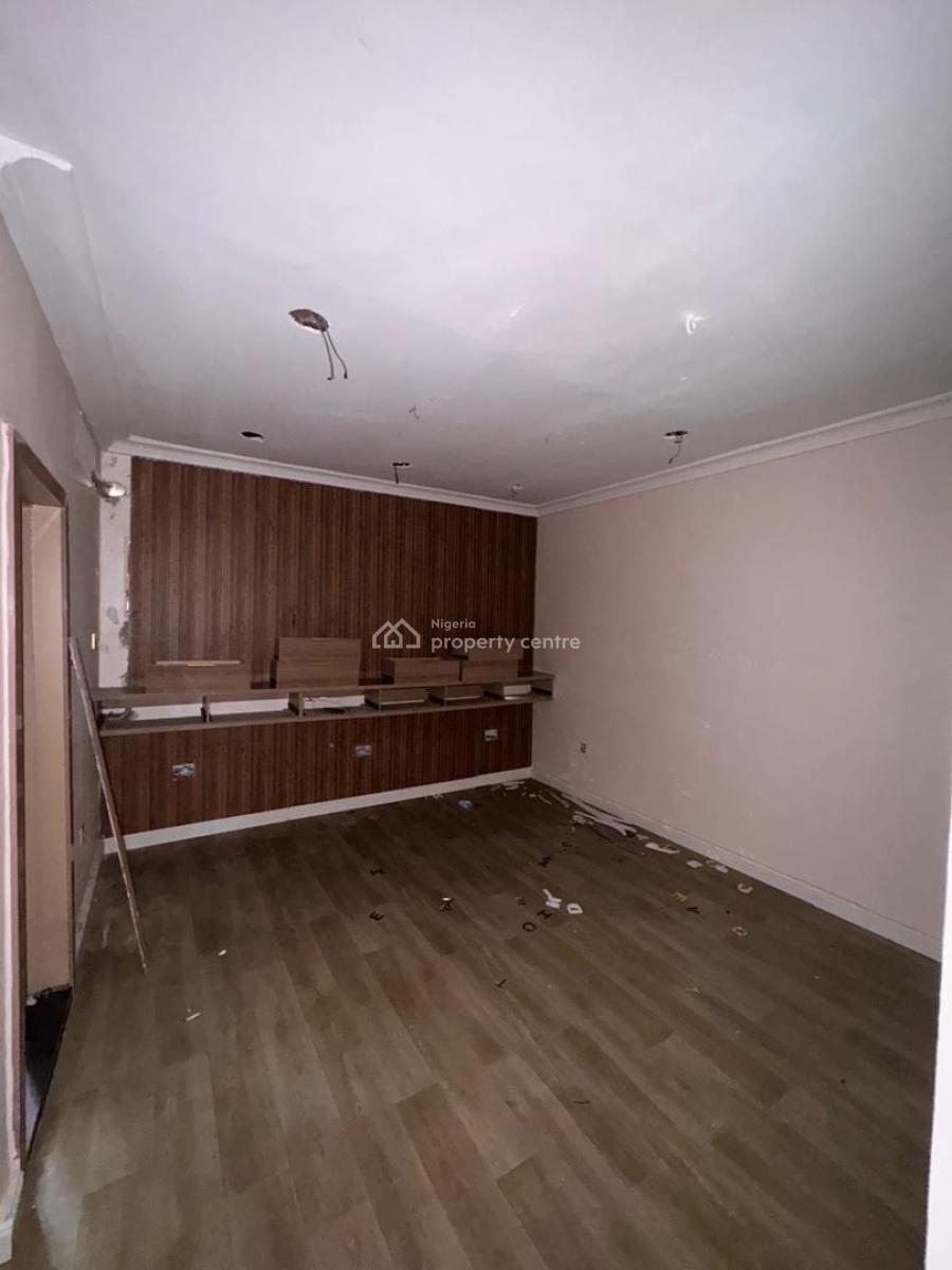 Spacious 5 Bedrooms, Off Admiralty Way, Lekki, Lagos, Commercial Property for Rent