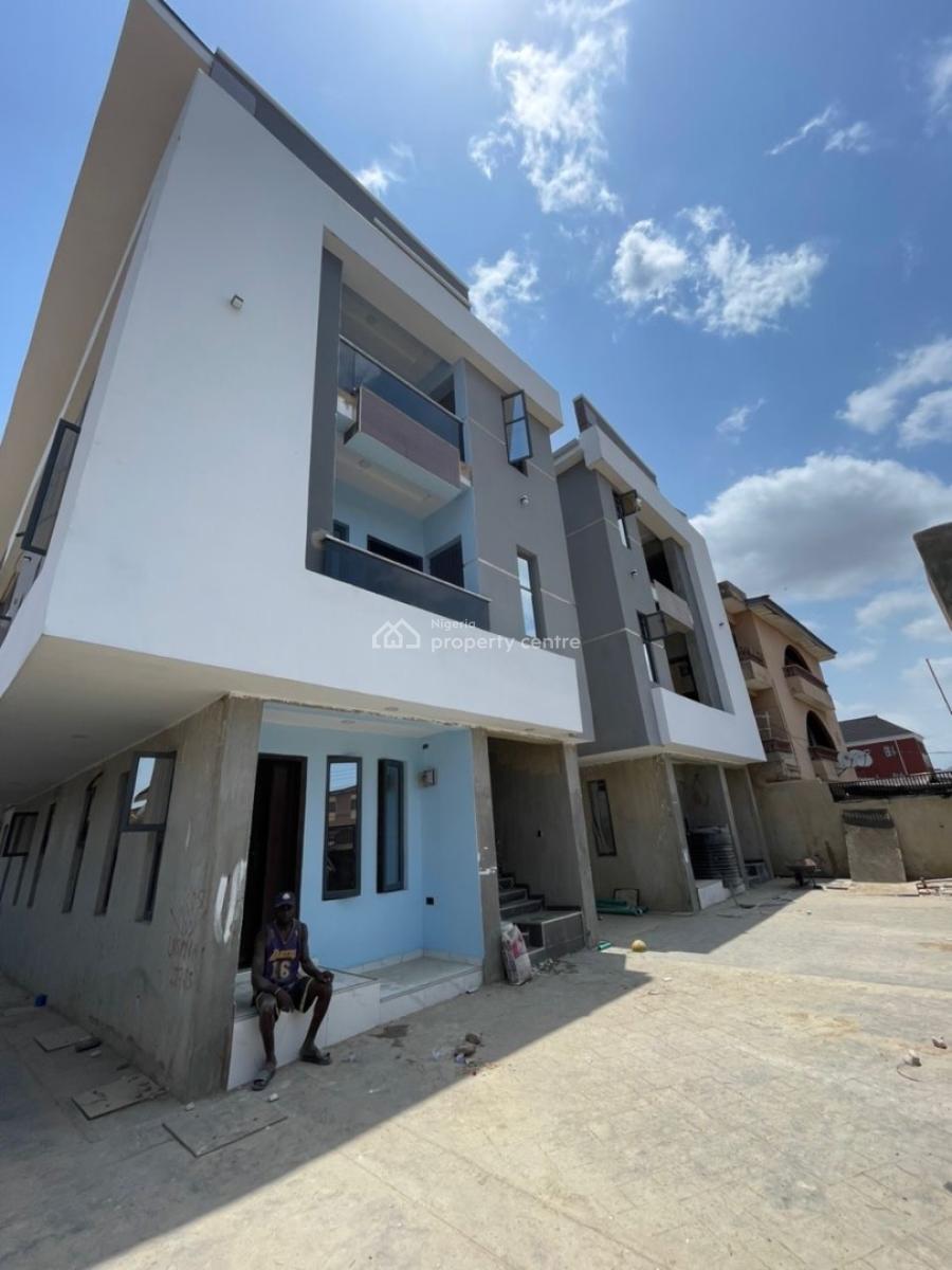 Luxurious 2 Bedroom Apartments in a Good Close Location, Gbagada, Gbagada, Lagos, Flat / Apartment for Sale