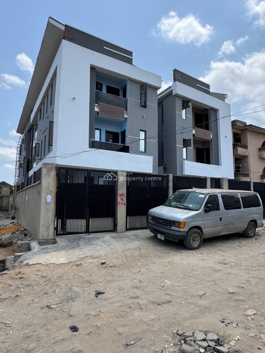 Luxurious 2 Bedroom Apartments in a Good Close Location, Gbagada, Gbagada, Lagos, Flat / Apartment for Sale