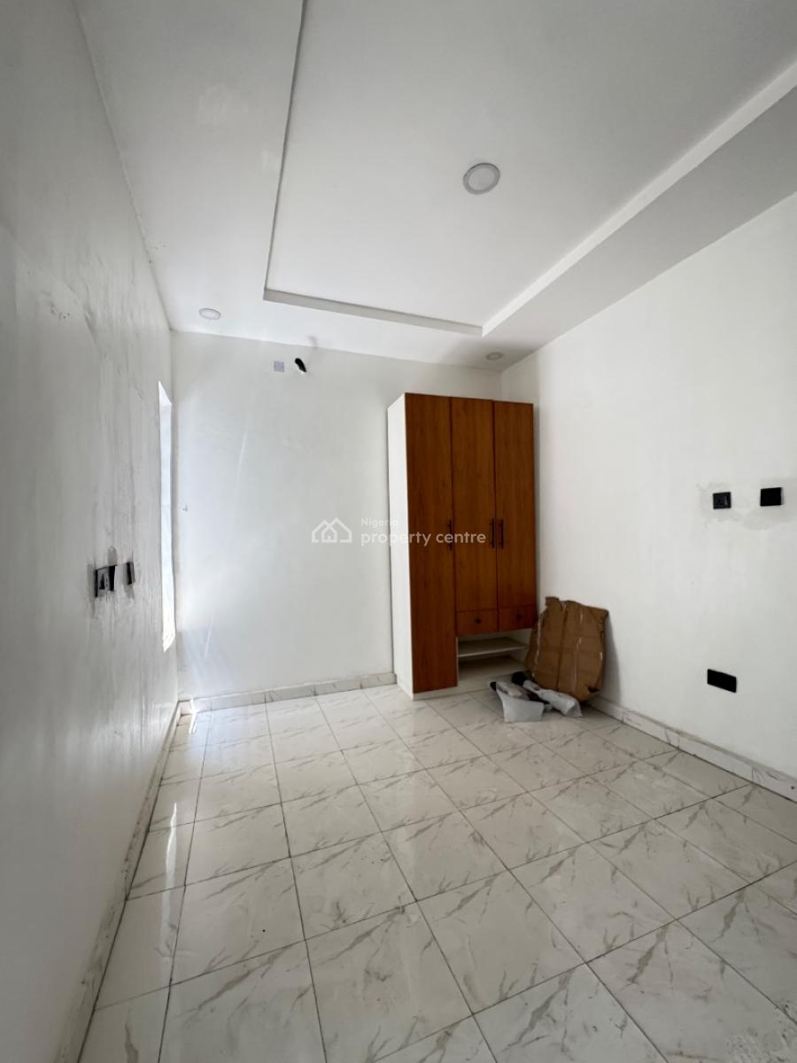 Luxurious 2 Bedroom Apartments in a Good Close Location, Gbagada, Gbagada, Lagos, Flat / Apartment for Sale