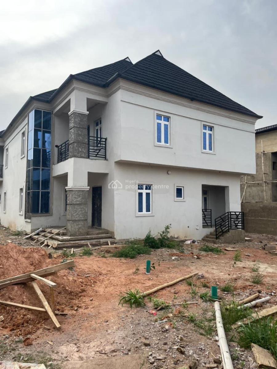 a Massive 4 Bedroom Duplex with Modern Facilities and a Security, Oke’badan Estate, Akala Way, Akobo, Ibadan, Oyo, House for Sale