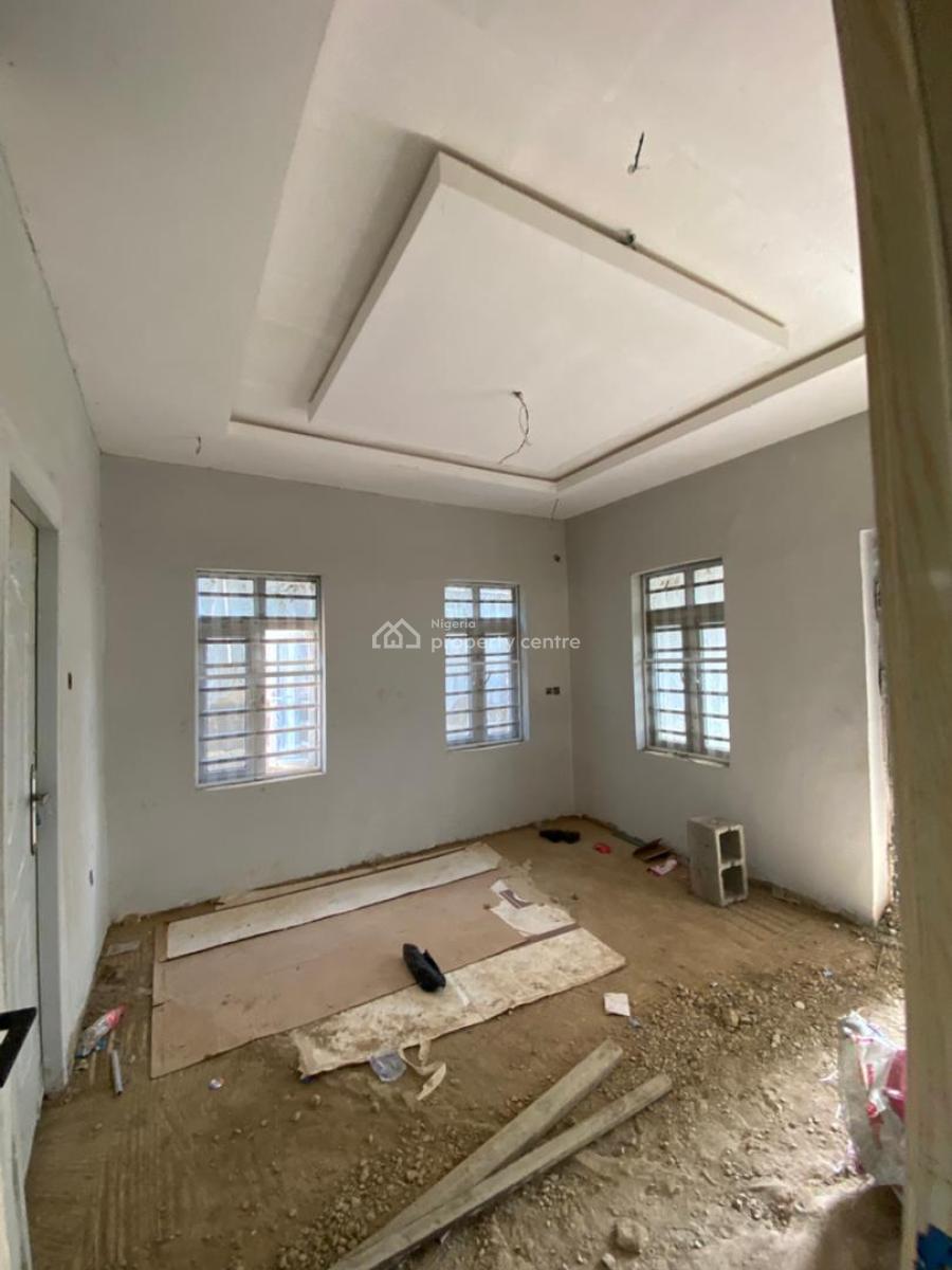 a Massive 4 Bedroom Duplex with Modern Facilities and a Security, Oke’badan Estate, Akala Way, Akobo, Ibadan, Oyo, House for Sale