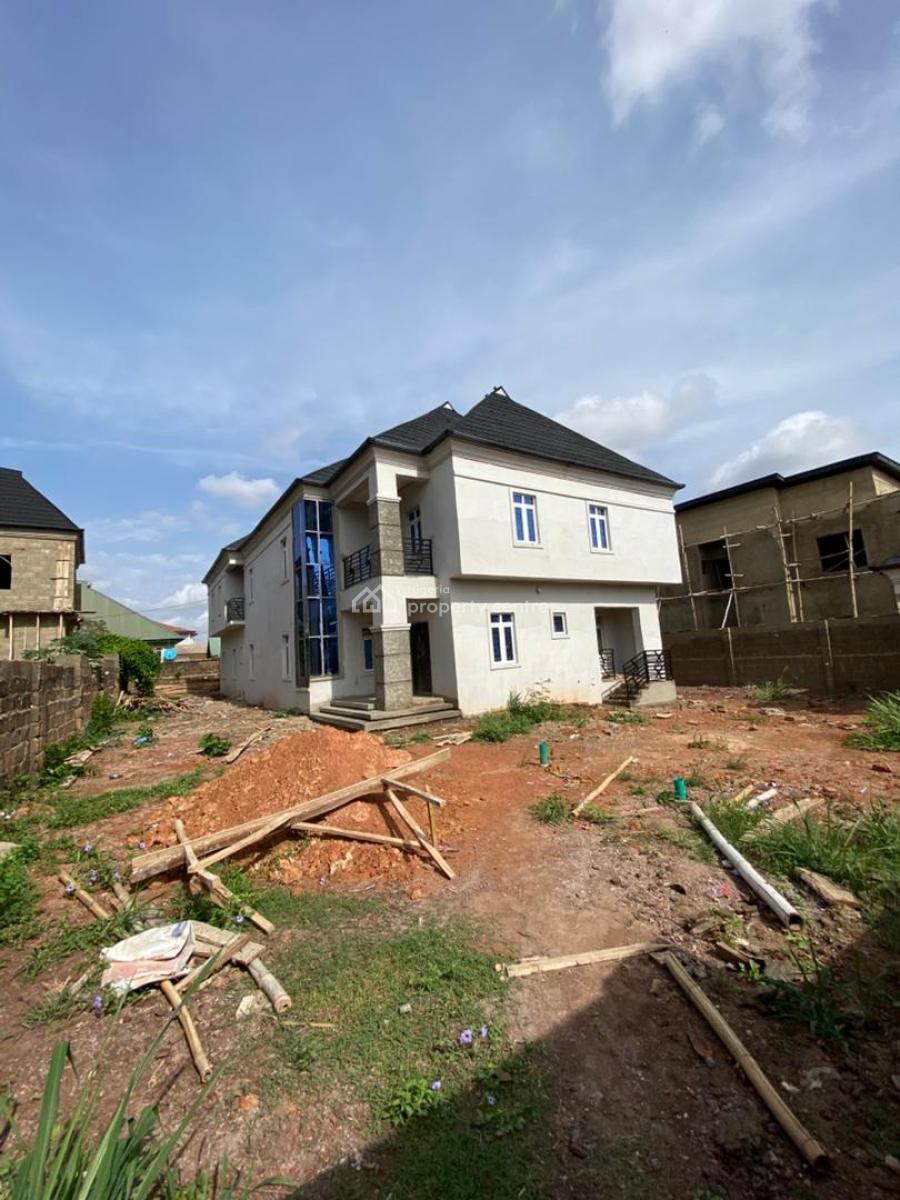 a Massive 4 Bedroom Duplex with Modern Facilities and a Security, Oke’badan Estate, Akala Way, Akobo, Ibadan, Oyo, House for Sale