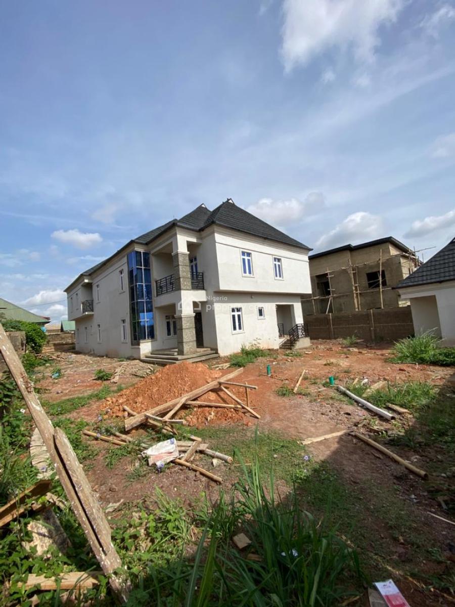 a Massive 4 Bedroom Duplex with Modern Facilities and a Security, Oke’badan Estate, Akala Way, Akobo, Ibadan, Oyo, House for Sale