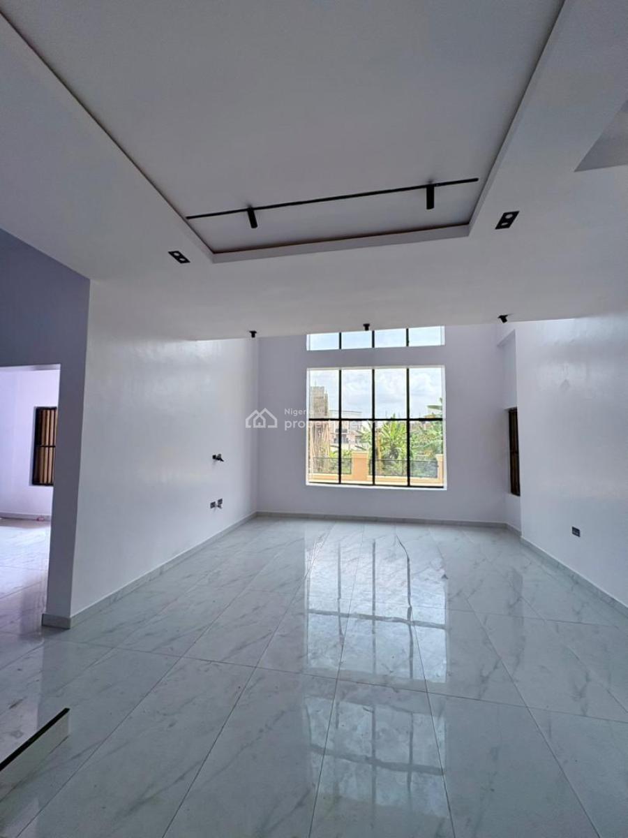 Exquisitely Finished, New & Spacious 4 Bedrooms Duplex with an Attache, Location:* Carlton Gate Estate, Beside Kolapo Ishola Gra, Ibadan, Ibadan, Oyo, House for Sale