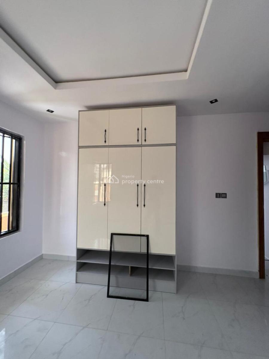 Exquisitely Finished, New & Spacious 4 Bedrooms Duplex with an Attache, Location:* Carlton Gate Estate, Beside Kolapo Ishola Gra, Ibadan, Ibadan, Oyo, House for Sale