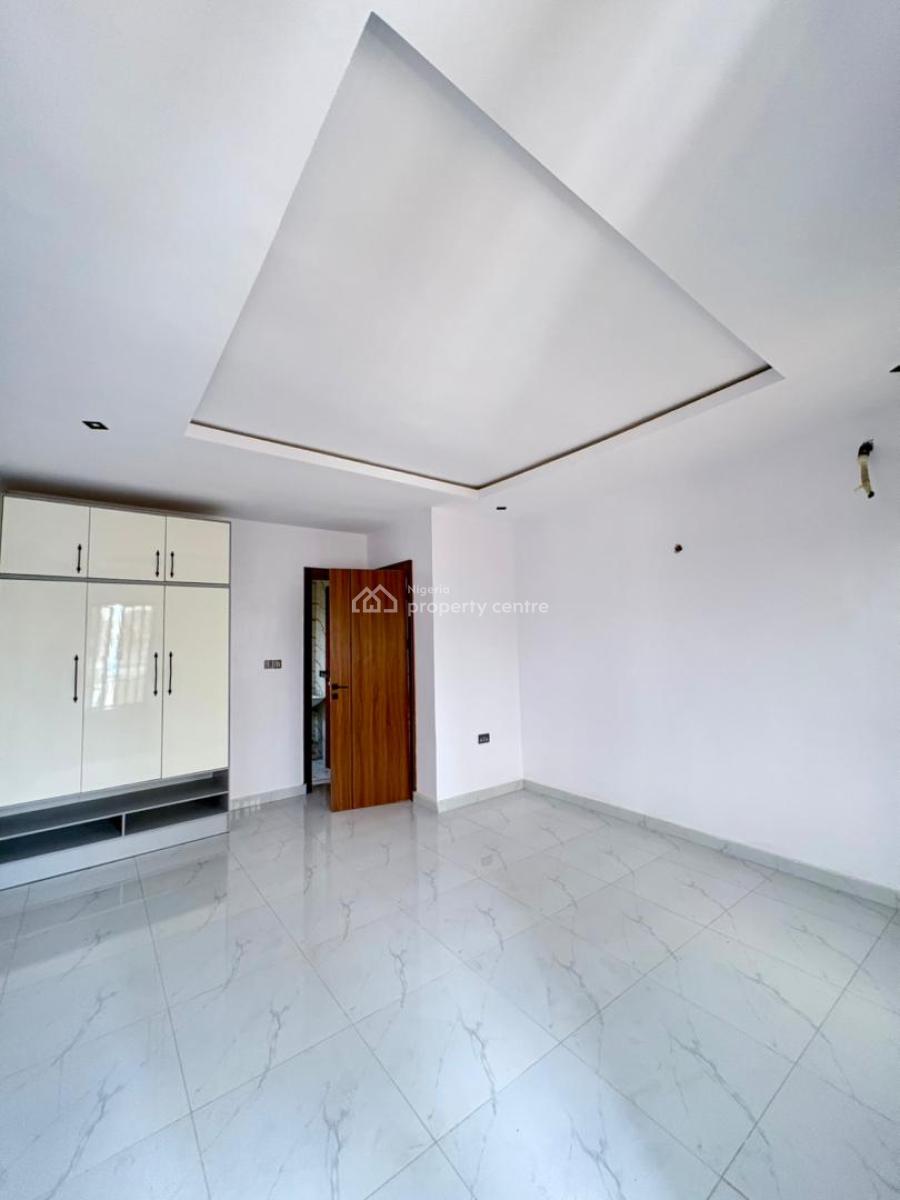 Exquisitely Finished, New & Spacious 4 Bedrooms Duplex with an Attache, Location:* Carlton Gate Estate, Beside Kolapo Ishola Gra, Ibadan, Ibadan, Oyo, House for Sale