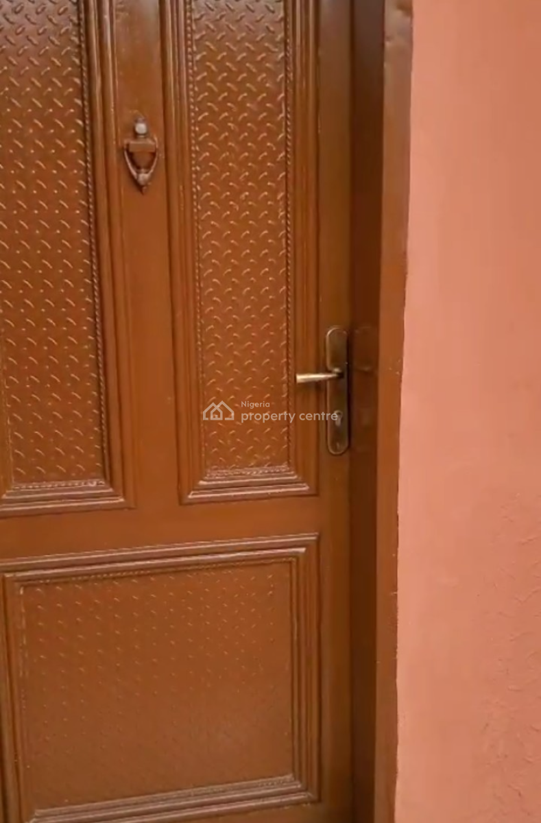 Three Bedroom Flat, Egbeda, Alimosho, Lagos, Flat / Apartment for Rent