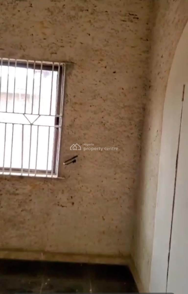 Three Bedroom Flat, Egbeda, Alimosho, Lagos, Flat / Apartment for Rent