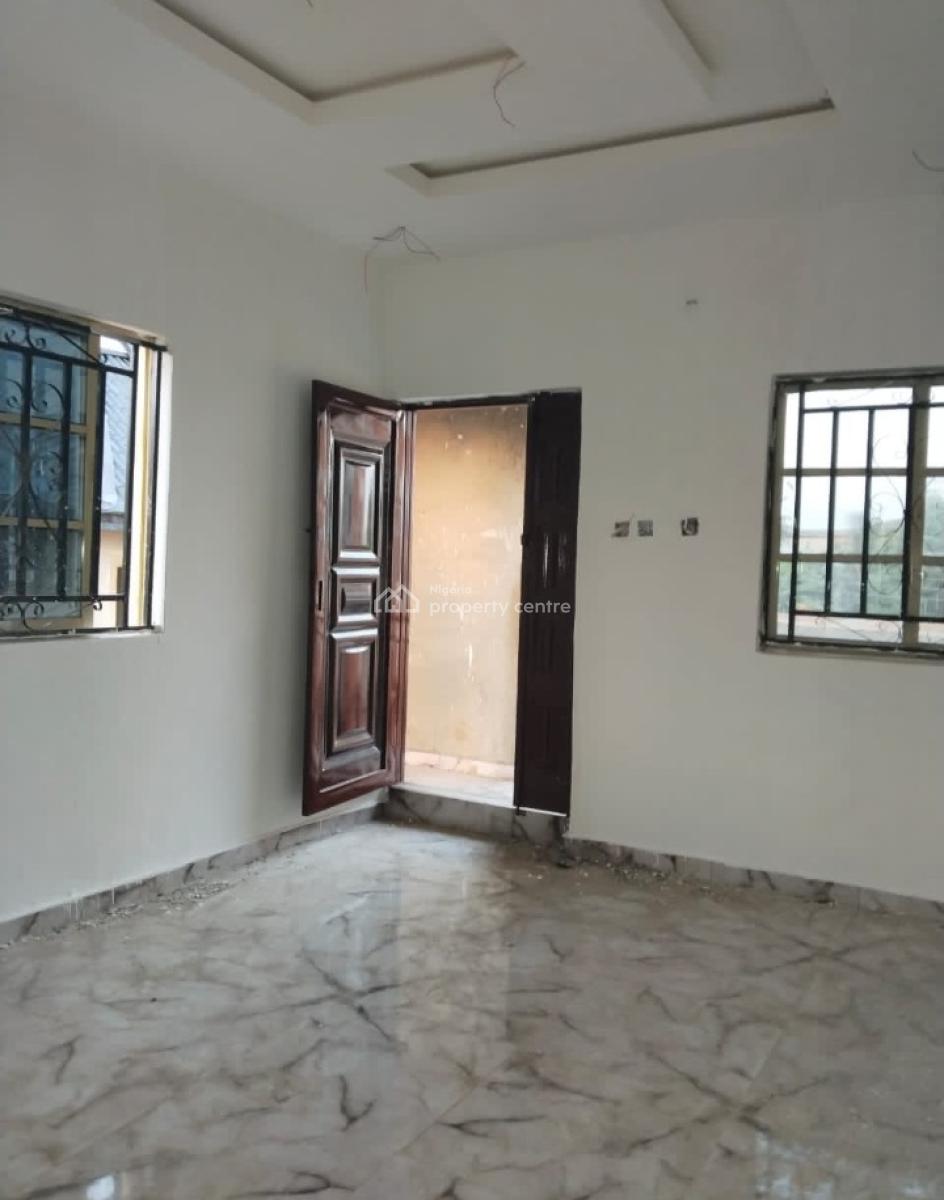 Well Built Two Bedroom Flat, Magboro, Ogun, Flat / Apartment for Rent