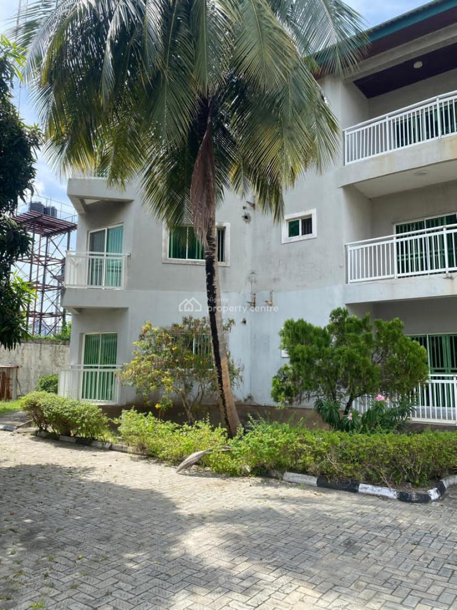 Block of 6 Flats Comprises of 3 Bedroom Each, Off Palace Road, Oniru, Victoria Island (vi), Lagos, House for Rent