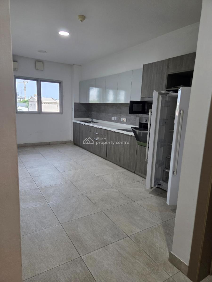 a Tastefully  Finished and Serviced  3 Bedroom  Apartment with a Room, Victoria Island (vi), Lagos, Flat / Apartment for Rent