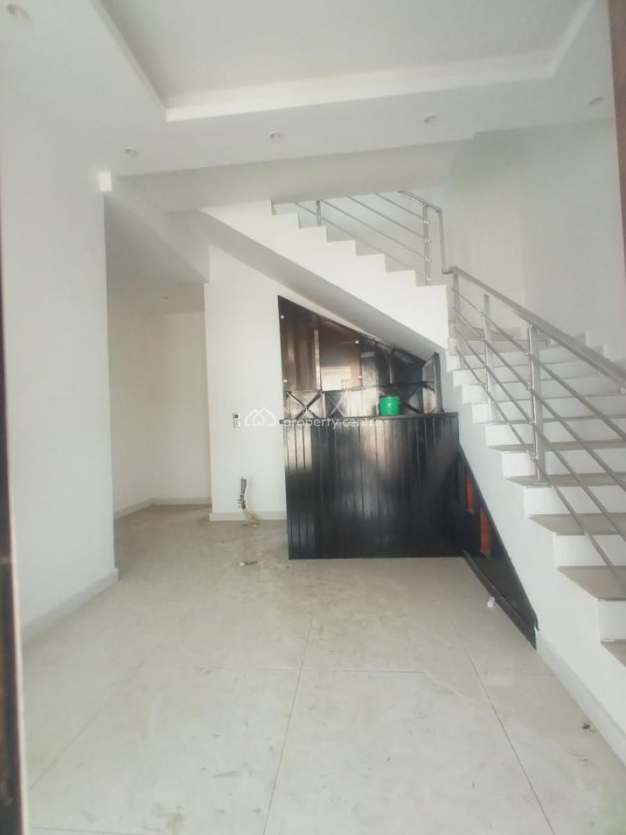 4 Bedroom Terraced Duplex with Bq & Swimming Pool, Right, Lekki Phase 1, Lekki, Lagos, Terraced Duplex for Sale