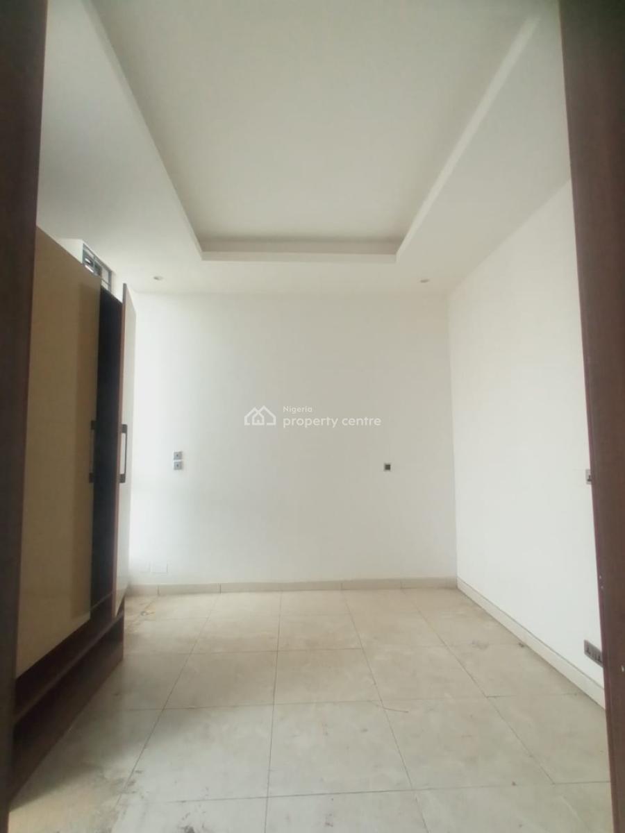 4 Bedroom Terraced Duplex with Bq & Swimming Pool, Right, Lekki Phase 1, Lekki, Lagos, Terraced Duplex for Sale