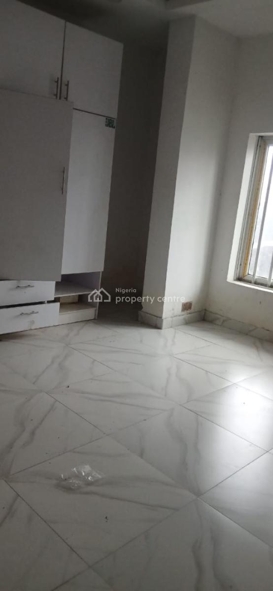 Luxury 3 Bedrooms Apartment, Ground Floor, Pennock Beach Estate, Osapa, Lekki, Lagos, Flat / Apartment for Sale