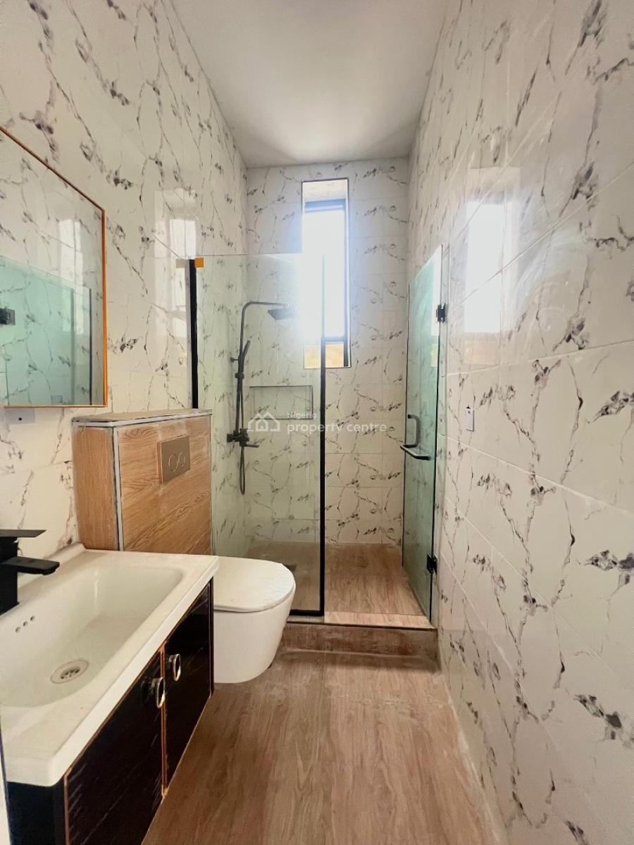 4 Bedrooms Semi-detached House with Bq, Ikota, Lekki, Lagos, Semi-detached Duplex for Sale