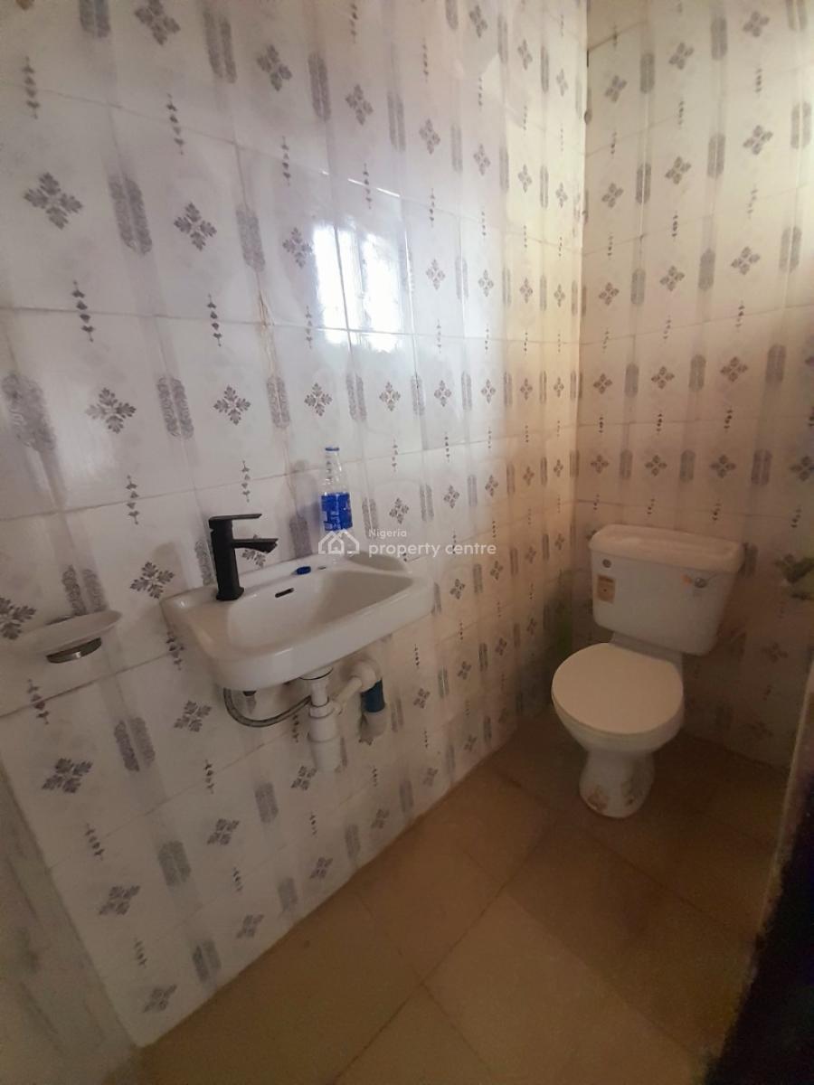 2 Bedrooms Apartment, Off Ogombo Road, Ajah, Lagos, Flat / Apartment for Rent