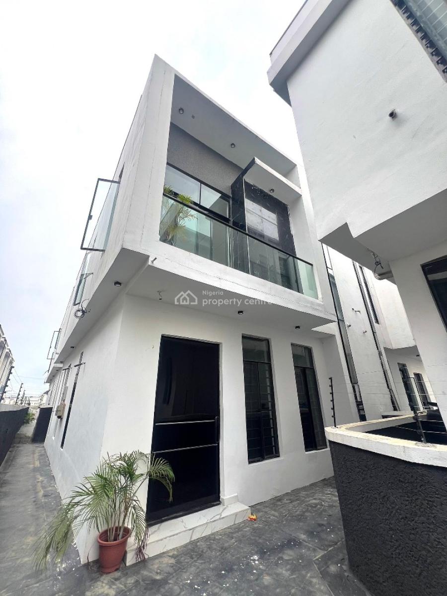 4 Bedrooms Semi-detached House with Bq, Ikota, Lekki, Lagos, Semi-detached Duplex for Sale