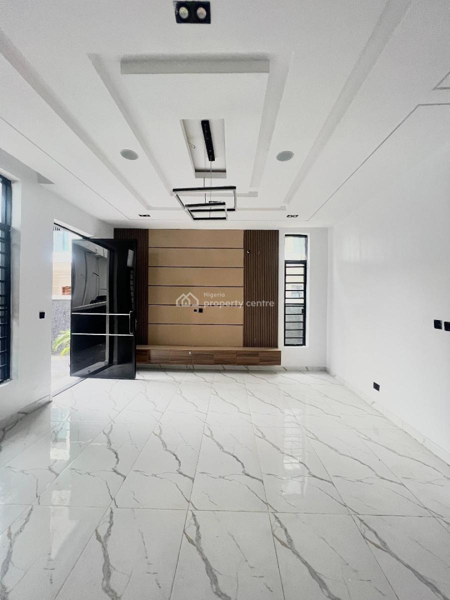 4 Bedrooms Semi-detached House with Bq, Ikota, Lekki, Lagos, Semi-detached Duplex for Sale