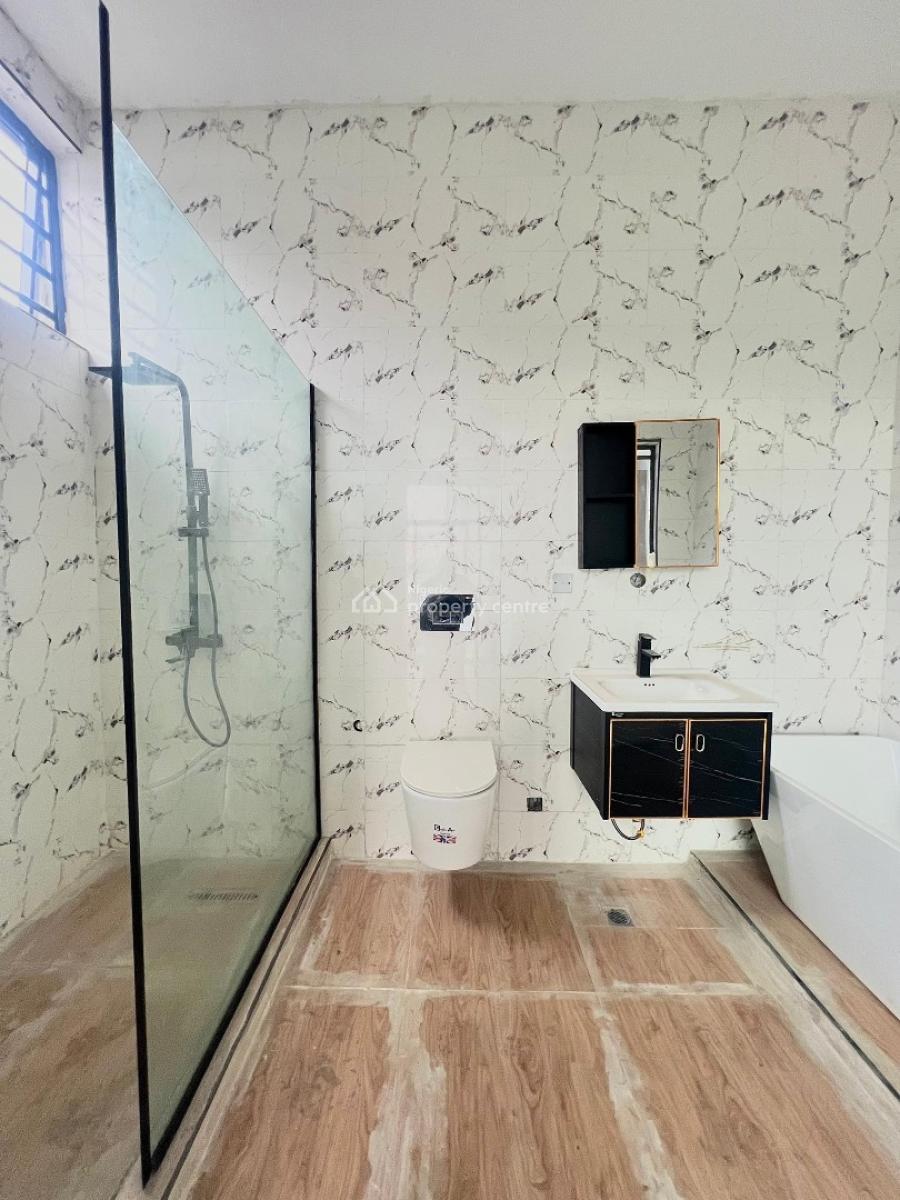 4 Bedrooms Semi-detached House with Bq, Ikota, Lekki, Lagos, Semi-detached Duplex for Sale