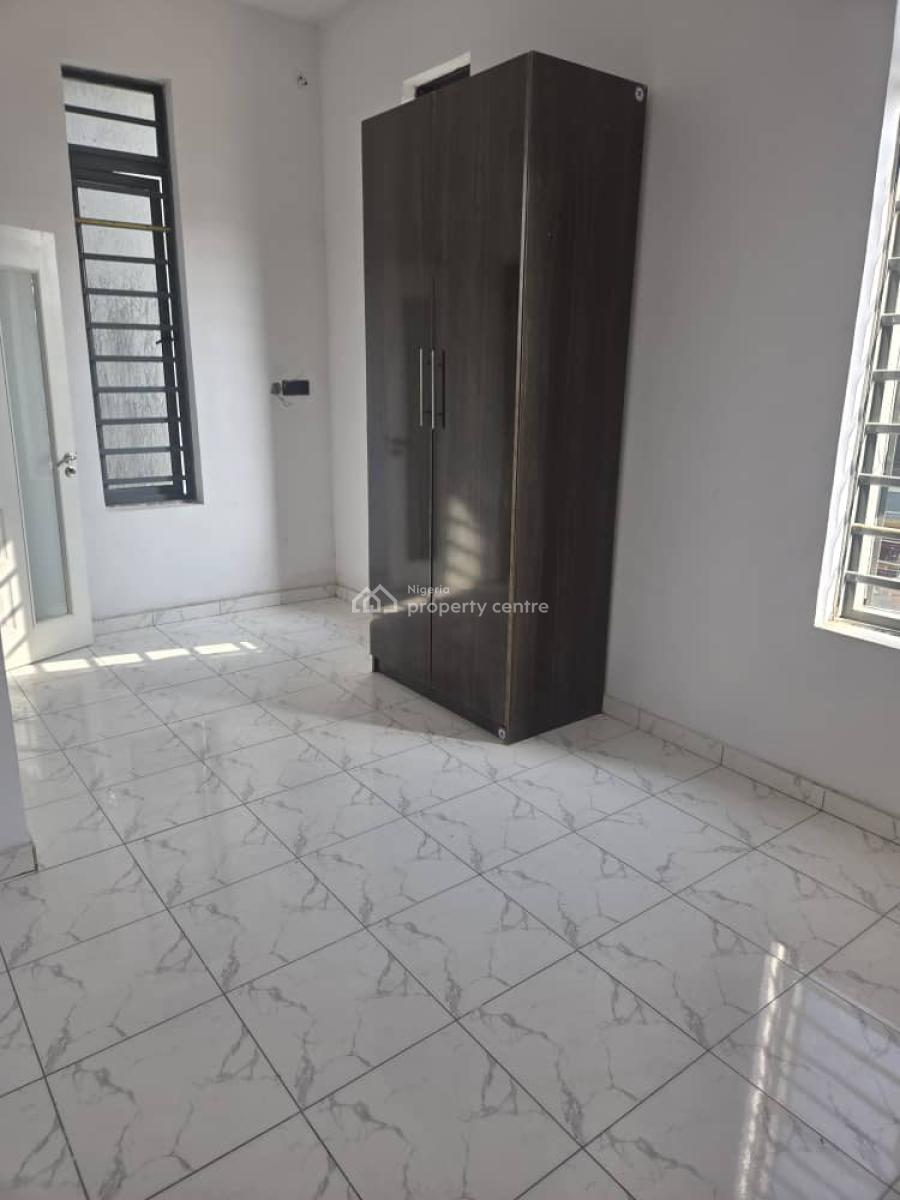 Exquisite Luxury Home with Bq in a Secure Gated Estate, Creek Avenue Court Phase 4 Extension, Opposite Mega Chicken,, Ikota, Lekki, Lagos, Terraced Duplex for Sale