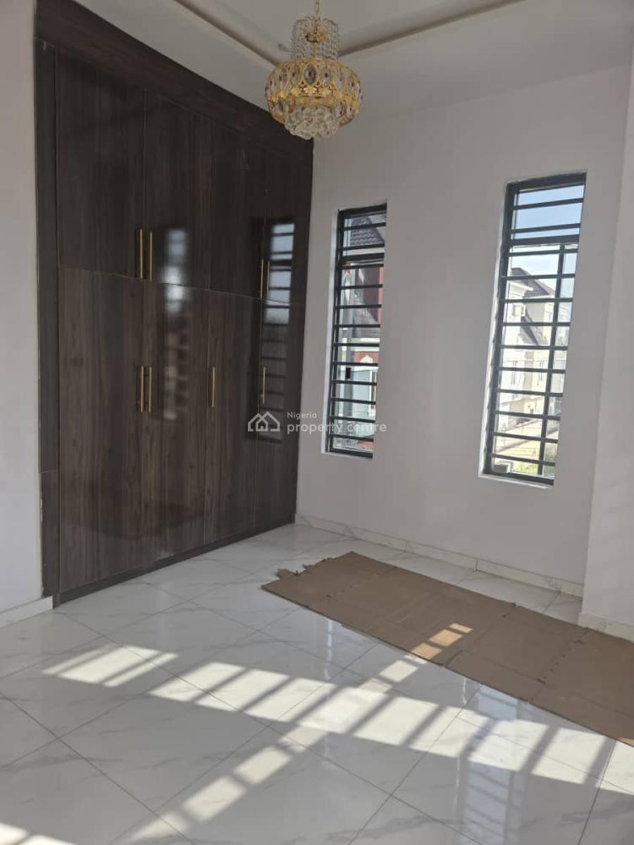 Exquisite Luxury Home with Bq in a Secure Gated Estate, Creek Avenue Court Phase 4 Extension, Opposite Mega Chicken,, Ikota, Lekki, Lagos, Terraced Duplex for Sale