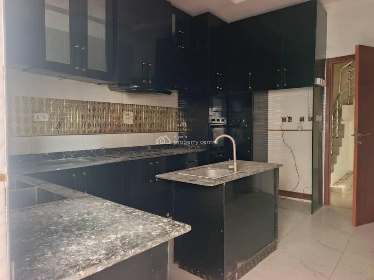 4 Bedrooms Semi-detached Duplex with Bq, Off Orchid Road, Lekki, Lagos, Semi-detached Duplex for Rent
