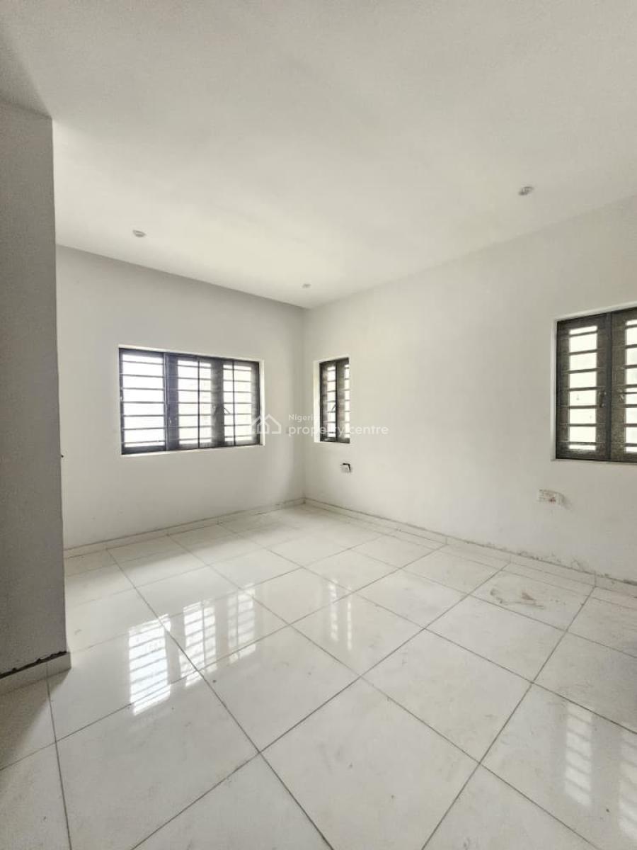 Well-built Luxury Spacious 2 Bedroom Apartment with Bq, Ologolo, Lekki, Lagos, Block of Flats for Sale