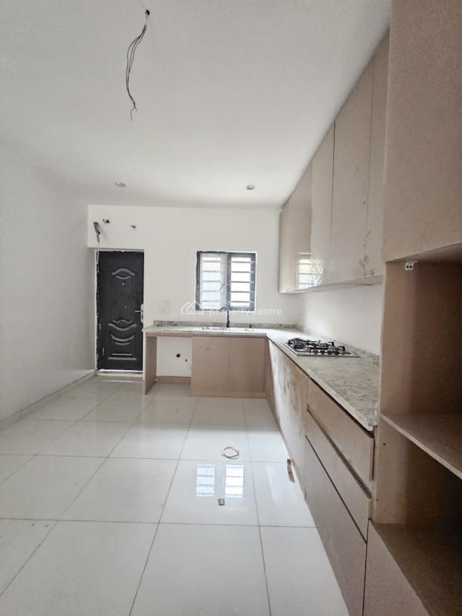 Well-built Luxury Spacious 2 Bedroom Apartment with Bq, Ologolo, Lekki, Lagos, Block of Flats for Sale