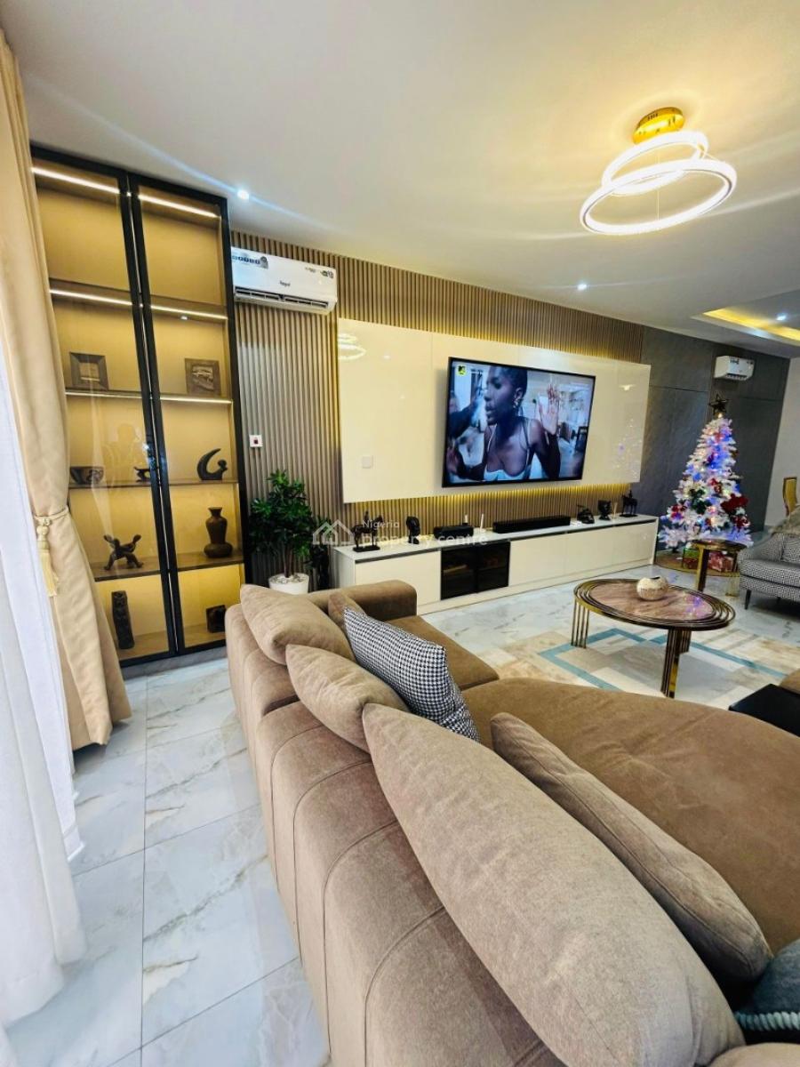 Spacious 2 Bedroom Apartment, Lekki Phase 1, Lekki, Lagos, Flat / Apartment Short Let