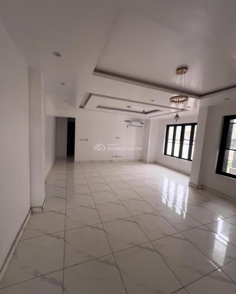 2 Bedroom Apartment, Lekki Phase 1, Lekki, Lagos, Block of Flats for Sale