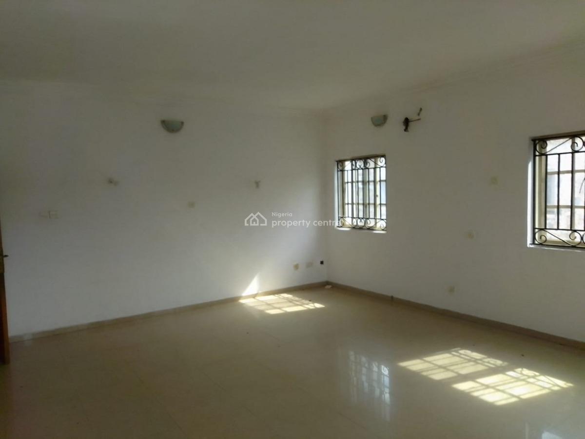 a Well Maintained Self Service 4 Bedroom Semi Detached House with Bq, Lekki Phase 1, Lekki, Lagos, Semi-detached Duplex for Rent