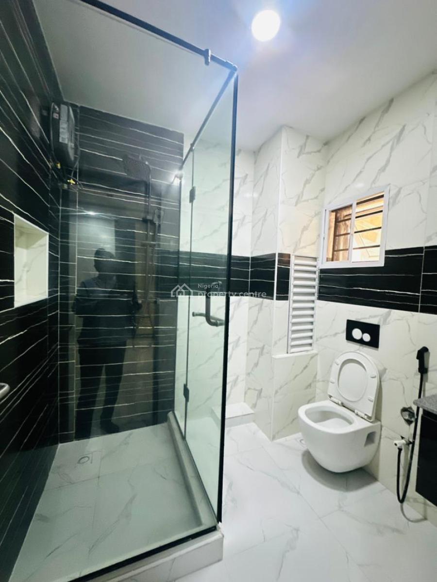 2bedroom Apartment with Pool & Gym, Lekki, Lekki Phase 1, Lekki, Lagos, Flat / Apartment for Rent