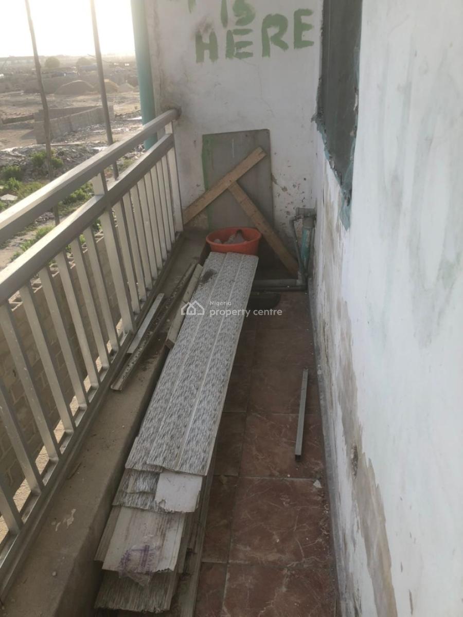 Newly Renovated 1 Bedroom Self Contained Apartment, Lekki, Lagos, Self Contain (single Rooms) for Rent