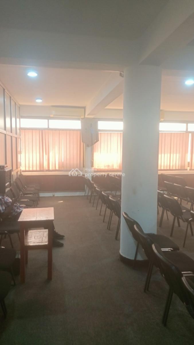 Fully Serviced Hall with Basis Facilities, Allen, Ikeja, Lagos, Conference / Meeting / Training Room for Rent