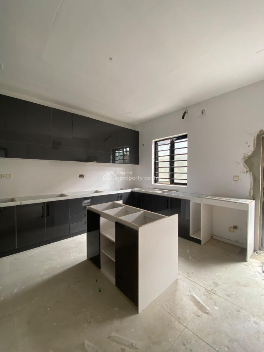 Luxury 4 Bedroom with Bq, Clean Water, Very Stable Light in Secured Est, Beside Emerald Estate,ilaje Mobile Road, Lekki, Lagos, Terraced Duplex for Sale