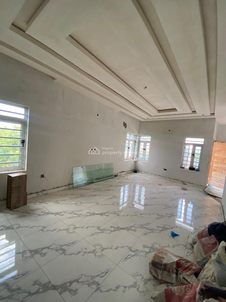 Luxury 4 Bedroom with Bq, Clean Water, Very Stable Light in Secured Est, Beside Emerald Estate,ilaje Mobile Road, Lekki, Lagos, Terraced Duplex for Sale