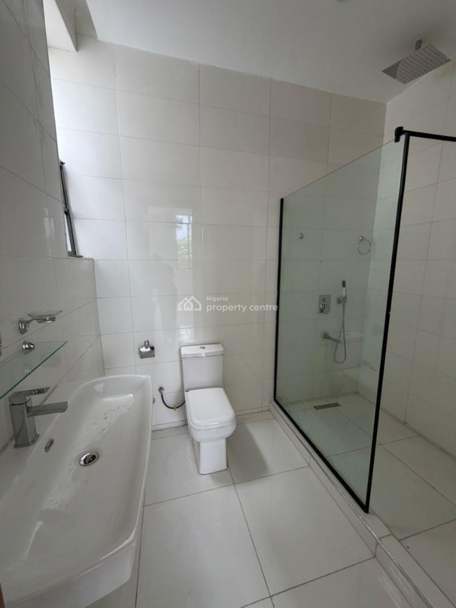 Spacious 2-bedroom Apartment, Lekki (right Side), Lekki, Lagos, Flat / Apartment for Sale