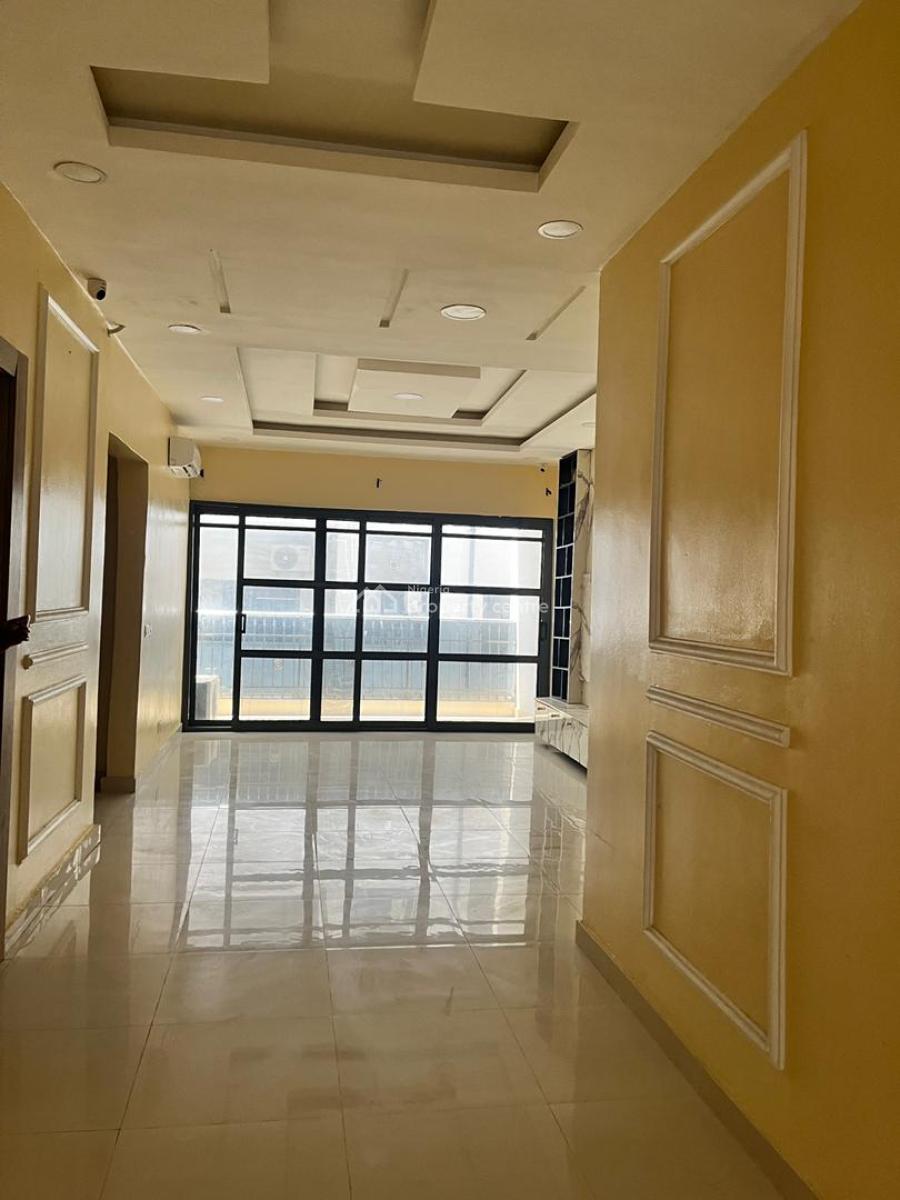 Standard 3 Bedroom Apartment, Off Freedom Way Lekki Phase 1, Lekki, Lagos, Flat / Apartment for Sale