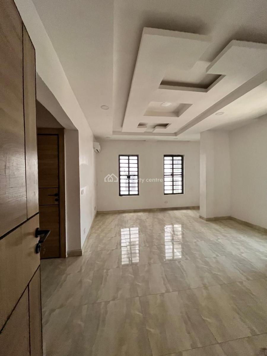 Standard 3 Bedroom Apartment, Off Freedom Way Lekki Phase 1, Lekki, Lagos, Flat / Apartment for Sale