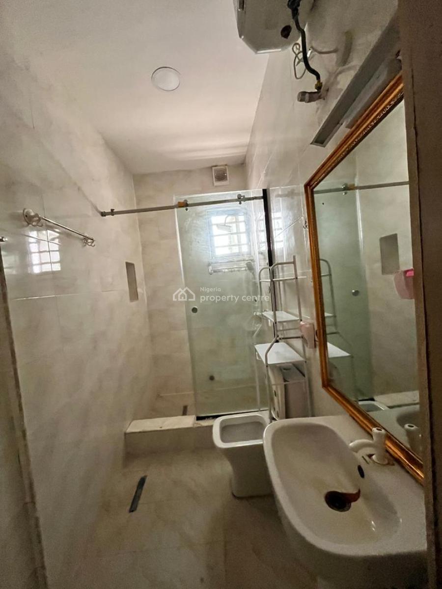 Standard 3 Bedroom Apartment, Off Freedom Way Lekki Phase 1, Lekki, Lagos, Flat / Apartment for Sale