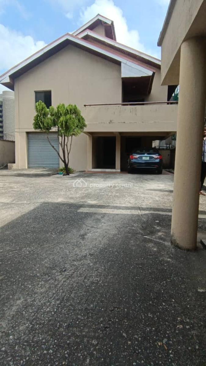 Spacious 3 Bedroom Apartment with Modern Facilities, Freedom Way, Lekki Phase 1, Lekki, Lagos, Flat / Apartment for Rent