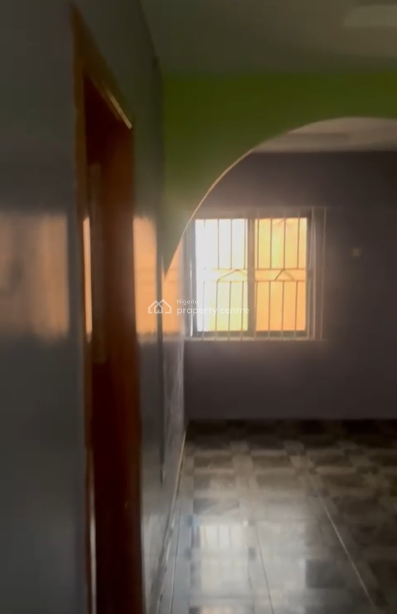 Nicely Built Two Bedroom Flat, Mowe Town, Ogun, Flat / Apartment for Rent