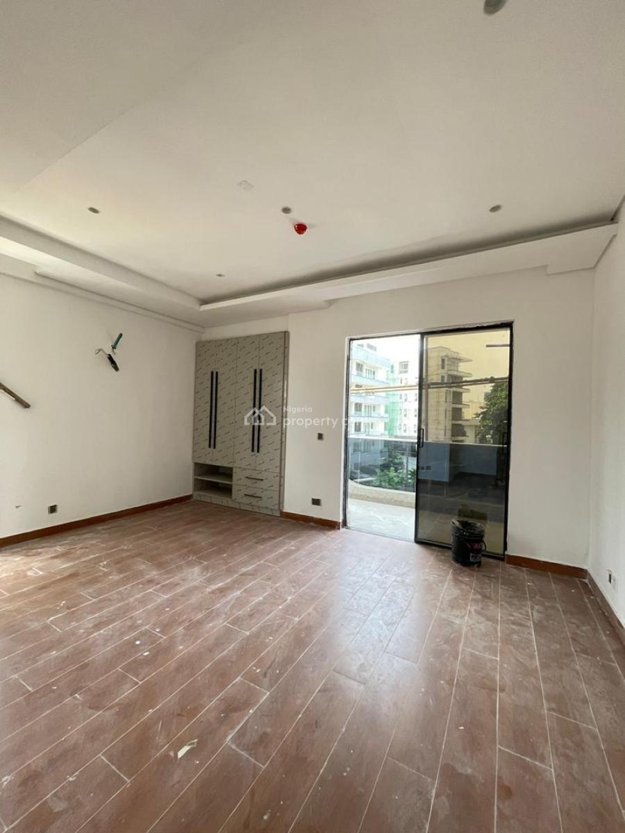 3 Bedroom Apartment a Room Boys Quarter, Ikoyi, Lagos, Flat / Apartment for Sale