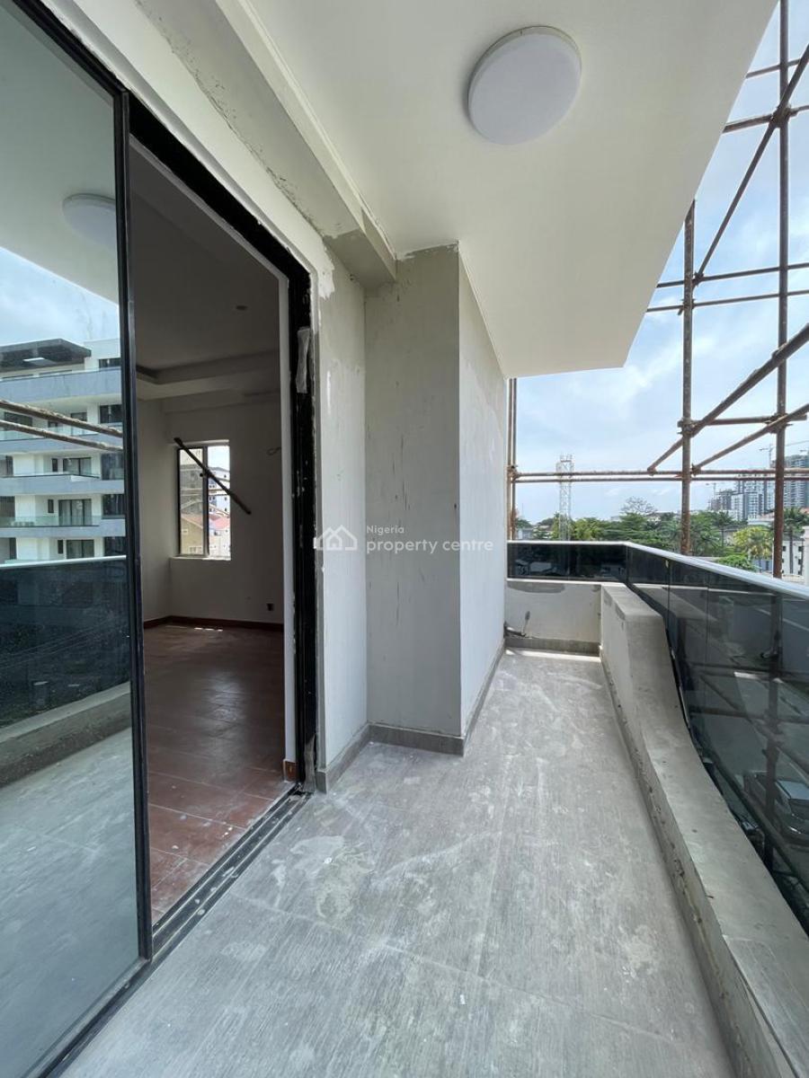 3 Bedroom Apartment a Room Boys Quarter, Ikoyi, Lagos, Flat / Apartment for Sale